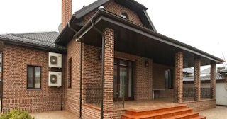 Строительство домов из кирпича с мансардой в Лянторе | от 3691 рублей